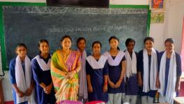 Chandana with her girl students (Photo - Saurabh Chaubey, 101Reporters).