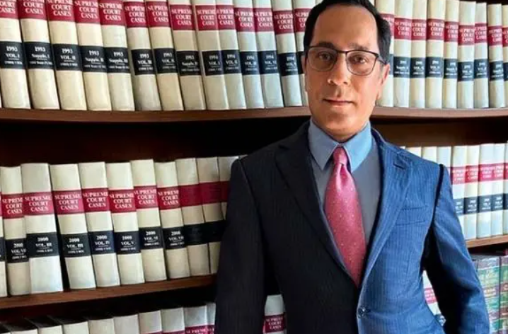 Gay Lawyer