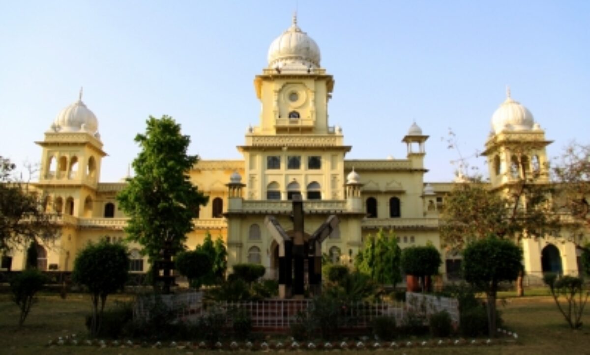 Lucknow University’s Tie-up with ISKON to Preach Gita in Campus Sparks ...