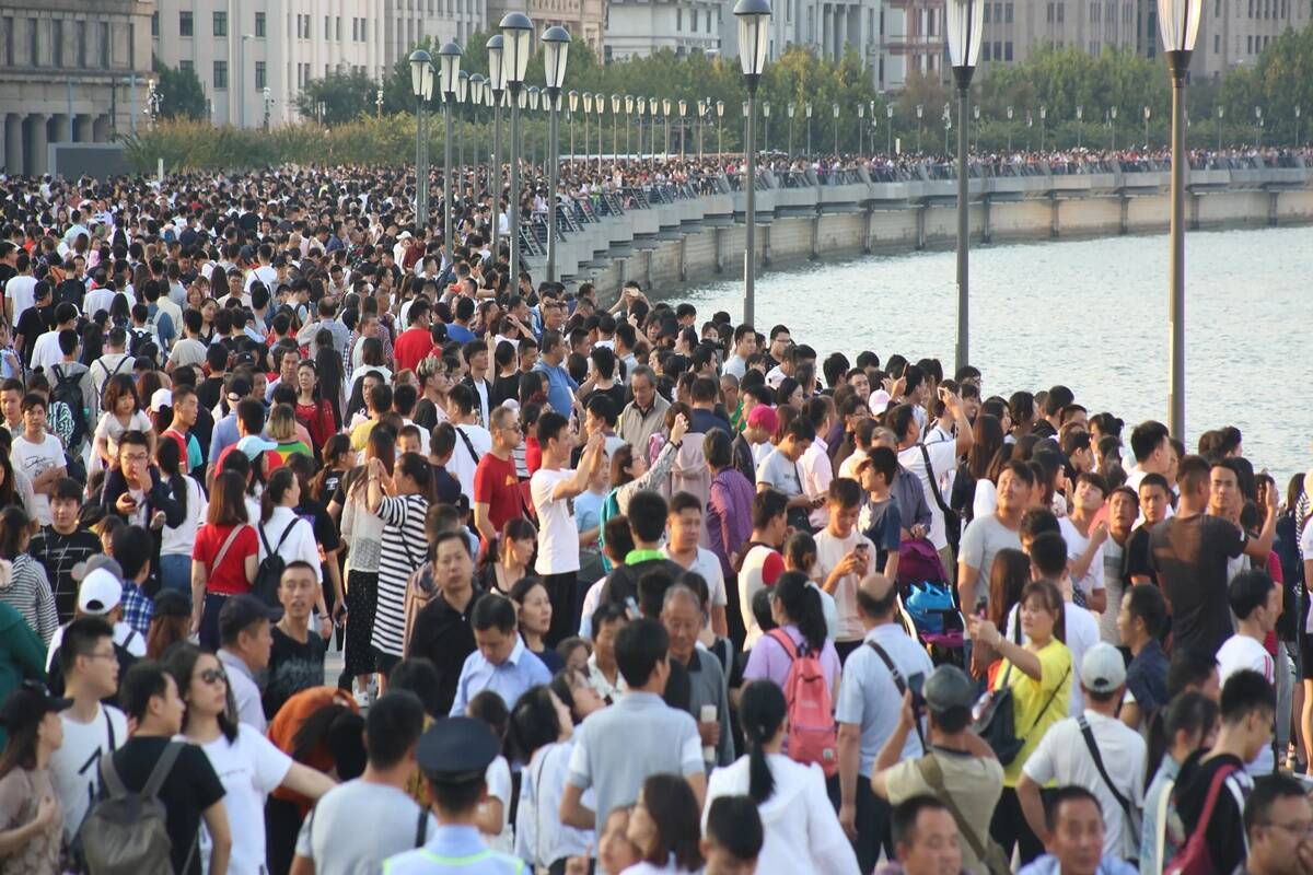 Chinas Population Grows Marginally To 1412 Billion May Begin Decline