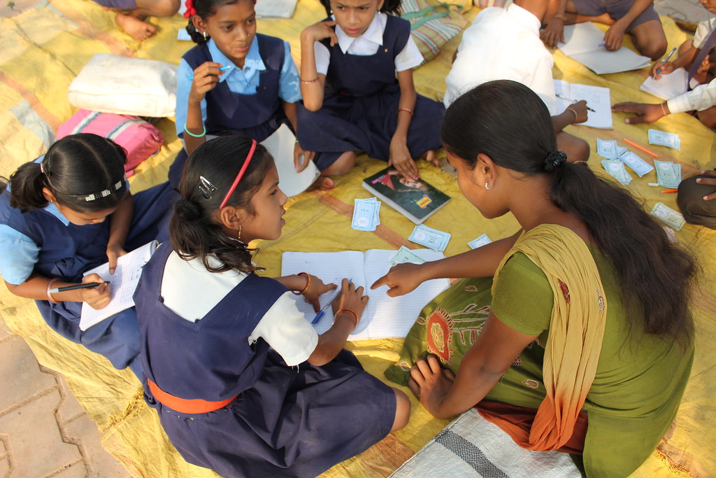मुरादाबाद : शिक्षकों को बुनियादी साक्षरता में बनाया जाएगा दक्ष, मार्च माह  में स्कूलों में यह होंगी गतिविधियां - Amrit Vichar