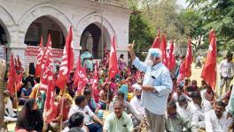 Andhra: Thousands of Textile Workers in Texport Industries in Hindupur on Strike Demanding Minimum Wages