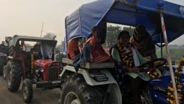 Women, driving tractors, reached Shahjahanpur border in the afternoon. Image clicked by Ronak Chhabra