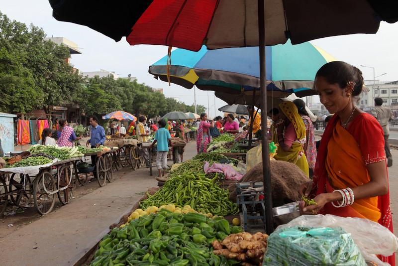 ‘Atma Nirbhar’ Street Vendors: A Far-off Dream, Say Activists | NewsClick