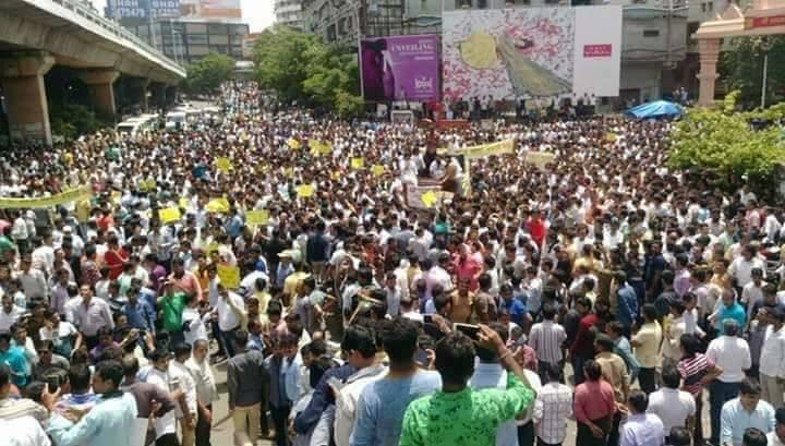 Tens of Thousands Protest Against GST in Gujarat