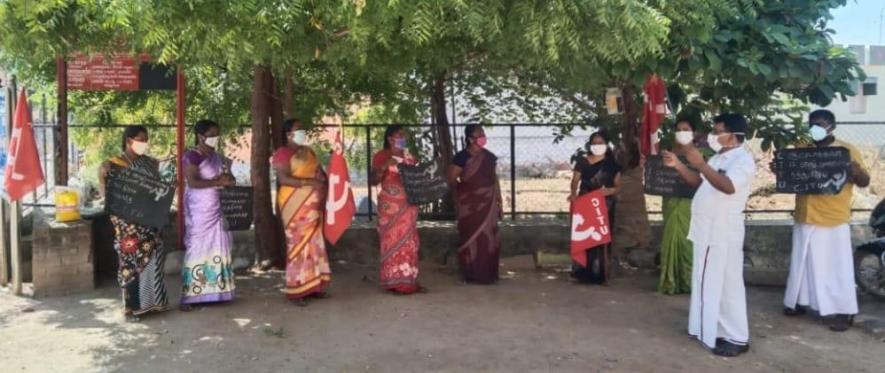 Beedi workers protest at Melappalayam, Tirunelveli