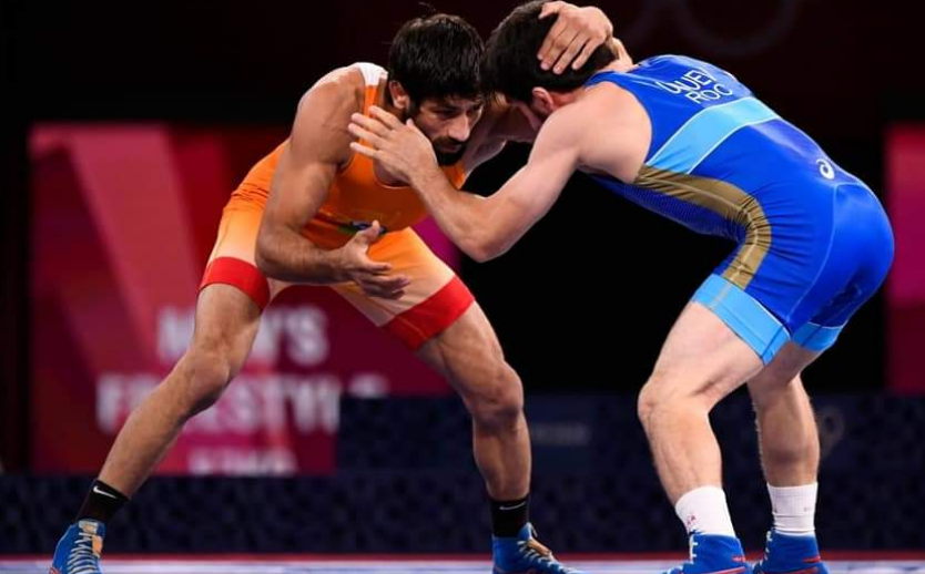 Ravi Dahiya vs Uguev in the final of the 57kg freestyle wrestling at Tokyo Olympics