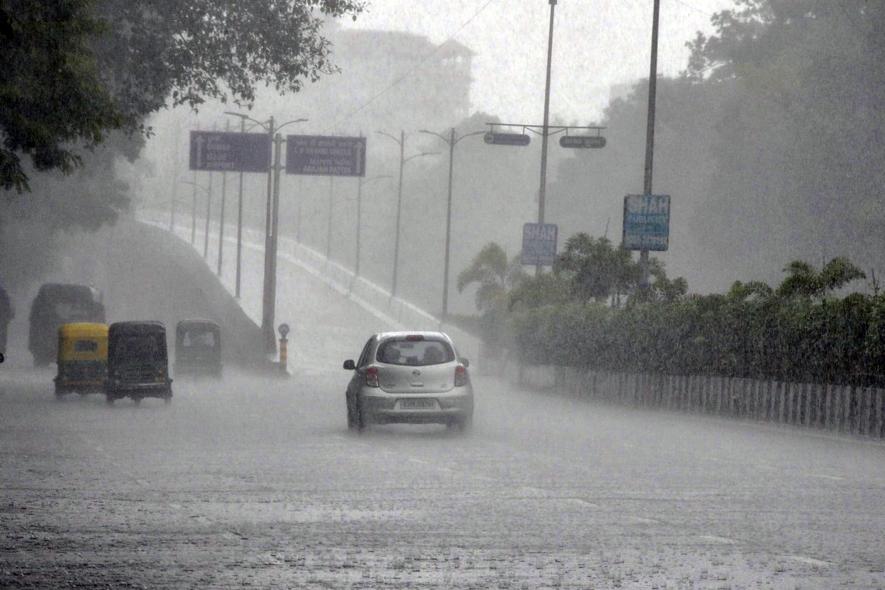 Gujarat: 6 Dead in Heavy Downpour Across State; Over 27,000 People ...