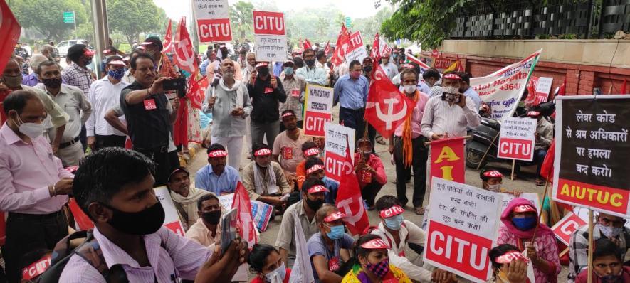A demonstration was staged at Mandi House in New Delhi as part of the 'Save India' campaign. Image clicked by Dipesh
